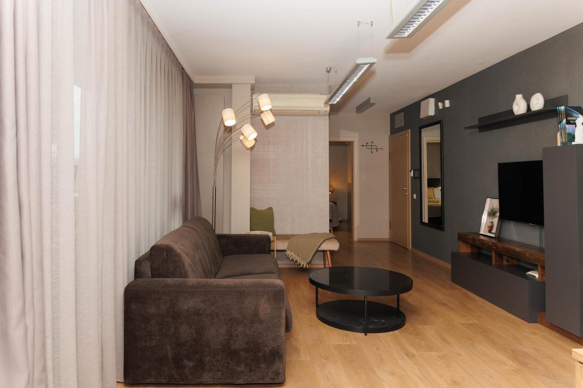 City Center Apartments With Parking Plovdiv Eksteriør bilde